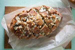 Cheesy Pull-Apart Bread