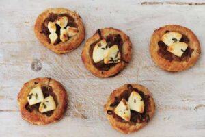 Caramelized Onion and Goat Cheese Pastry