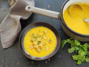 Spicy Thai Carrot Soup