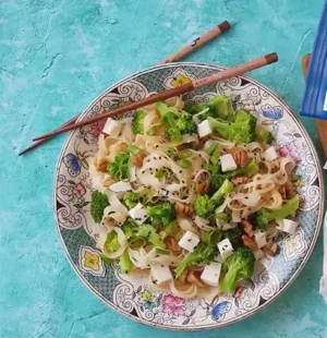 GF Broccoli Rice Noodle Salad with Pecans and Feta